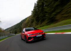 Το νέο Golf GTI EDITION 50 είναι το ταχύτερο μοντέλο παραγωγής της Volkswagen στην πίστα του Nürburgring